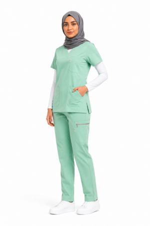 ChatGPT Image Aug 23, 2026, 08_53_56 AM Pyjama Médical Col V Stretch Pour Femme